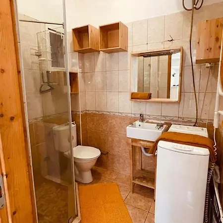 Chestnut - A Charming And Warm Feel Place Apartament *